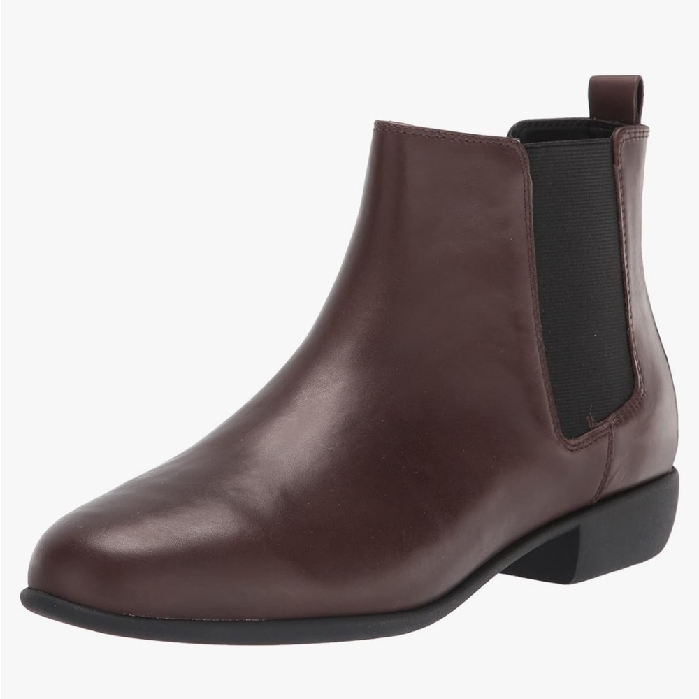 NWOT Aerosoles Brown Leather Boots 1” Heel Chelsea Women's Step Dance